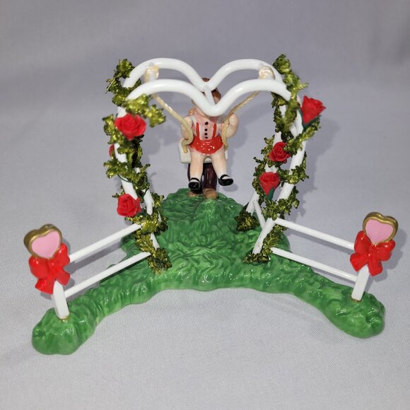 Department 56 Snow Village Christmas Hearts & Blooms Cottage Building WORKS - Picture 7 of 8